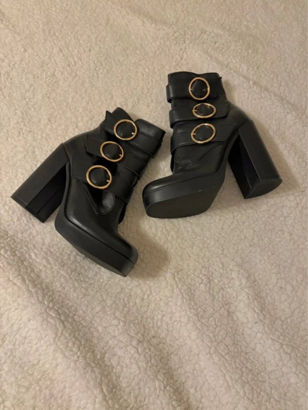 Black Steve Madden boots - Picture 1 of 4